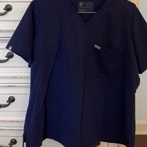Figs XL scrub top